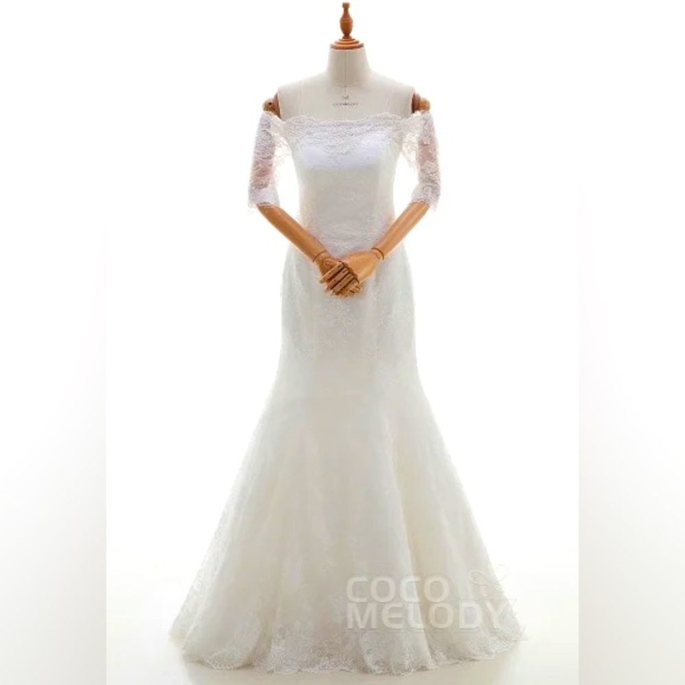 Cocomelody Ivory Wedding Gown Size 20